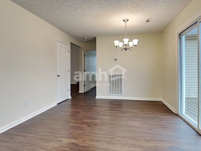 Building Photo - 112 Bradford Cir