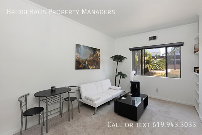 Building Photo - 2650 Broadway-212