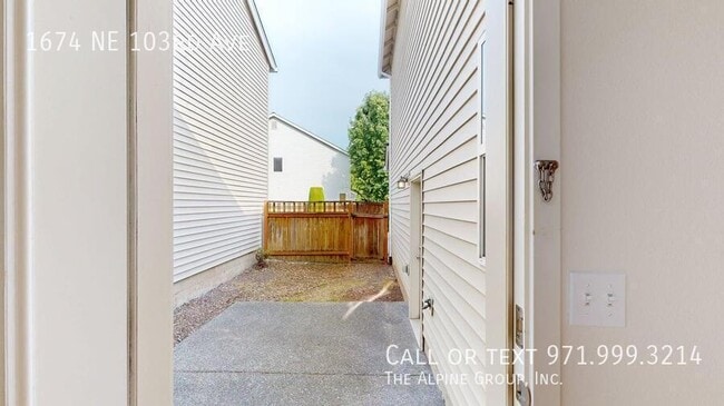 Building Photo - 1674 NE 103rd Ave