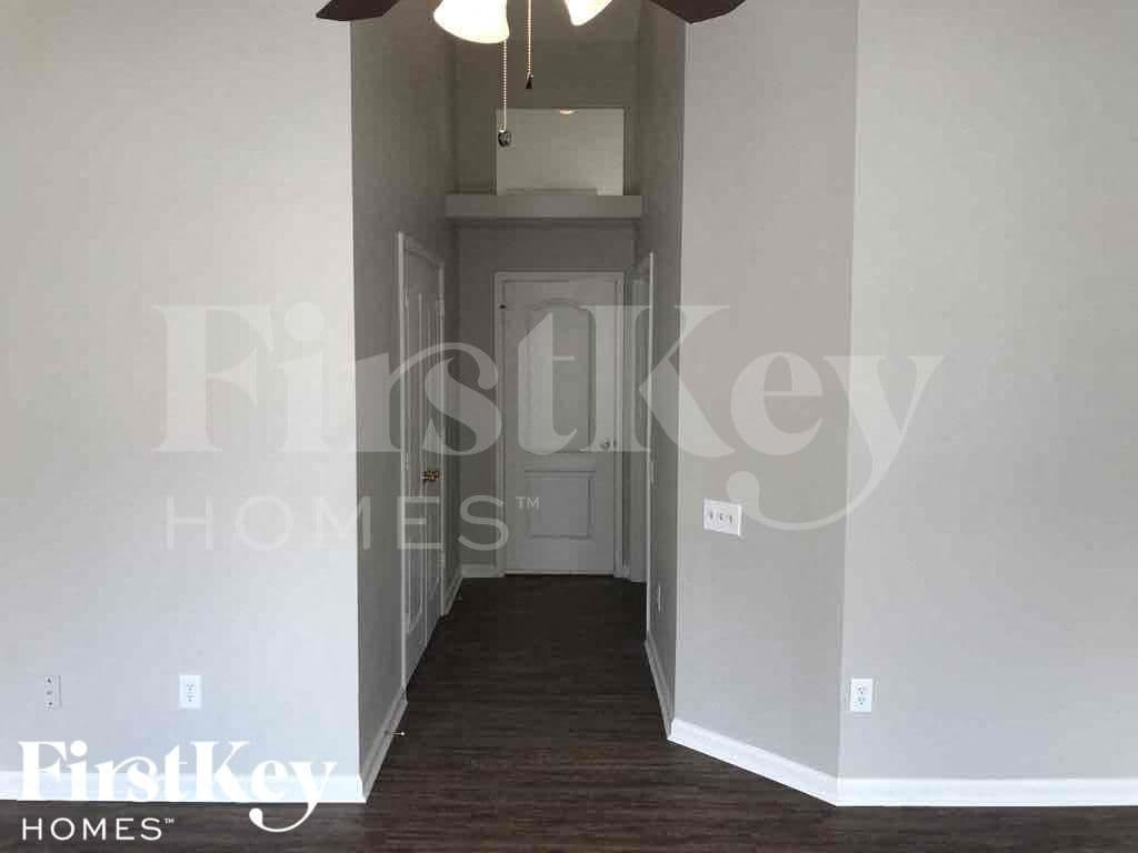 Building Photo - 13233 Evening Sunset Ln