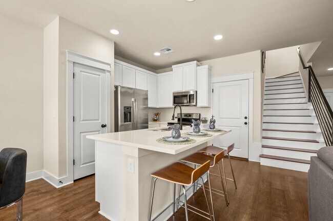 Building Photo - 13501 Metric Blvd