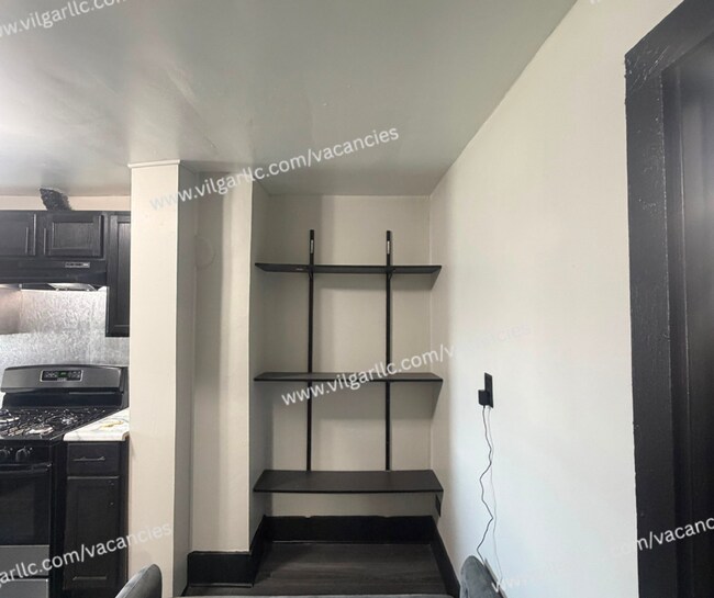 Building Photo - 5035 Tod Ave