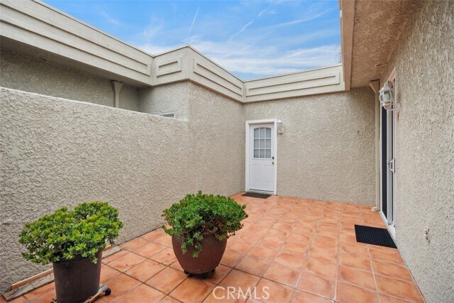 Building Photo - 5594 Avenida Sosiega W