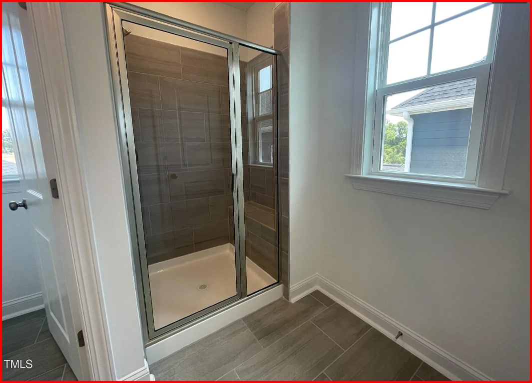 Building Photo - Room in House on Goldfinch Perch Ln