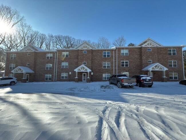 Building Photo - Newer 1 Bed 1 Bath apartment