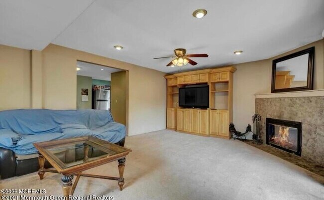 Building Photo - 313 Norwood Ave