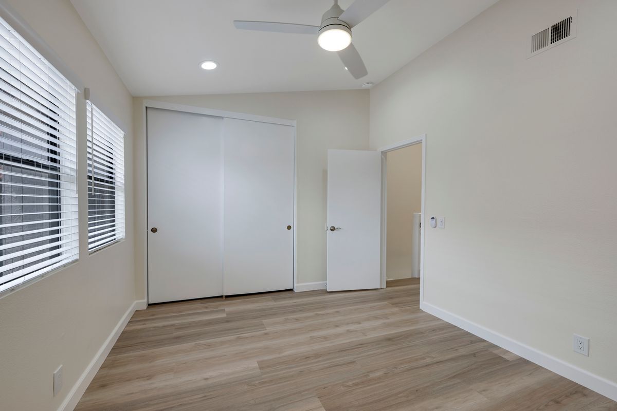 Building Photo - 319 Molokai Dr