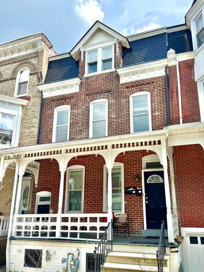 Building Photo - 1410 W Turner St