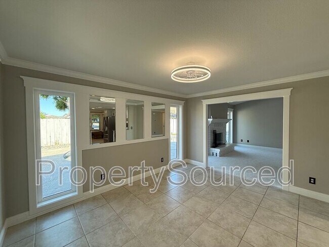 Building Photo - 1351 Aksland Dr