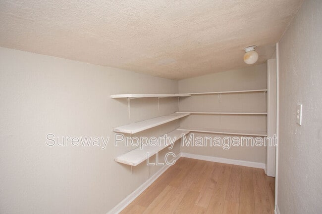 Building Photo - 11 Sedgwick Ln