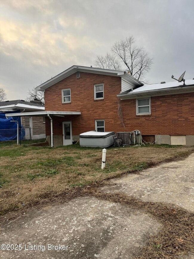 Building Photo - 4019 Lomond Dr