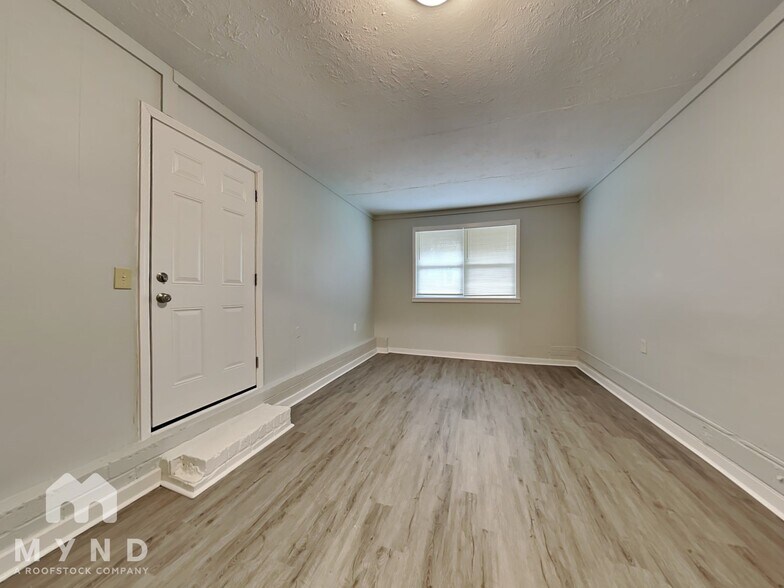 Building Photo - 19 Westgate Park Dr