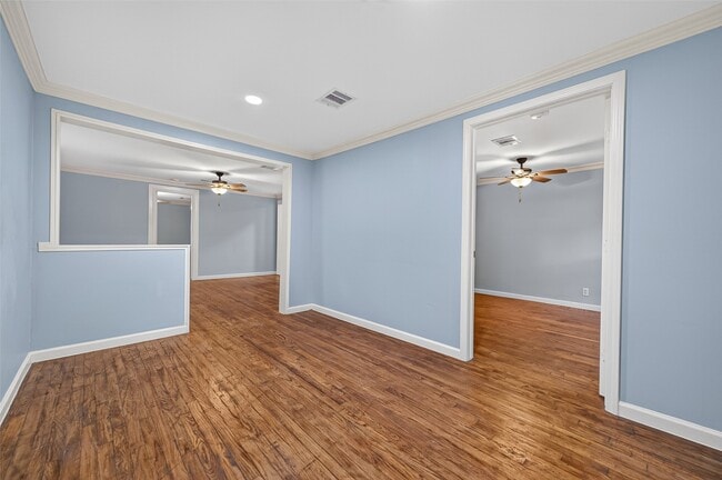 Building Photo - 4715 Chapman St