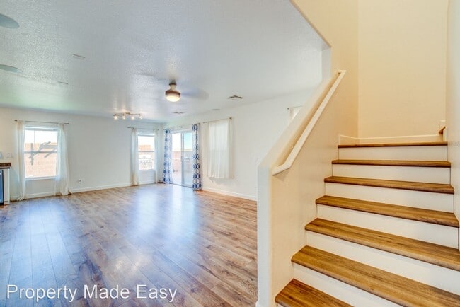 Building Photo - 3 br, 2.5 bath House - 516 Beckton Park Ave
