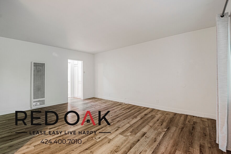 Building Photo - 735 Locust St