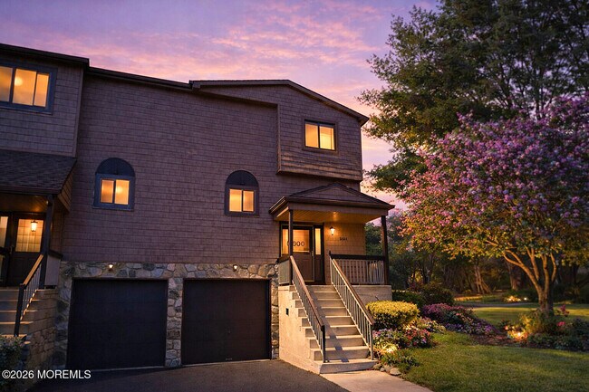 Building Photo - 1601 Alpine Trail