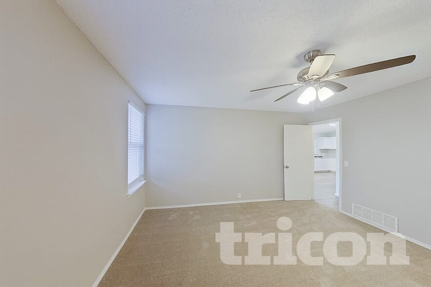 Building Photo - 232 Tulane Dr