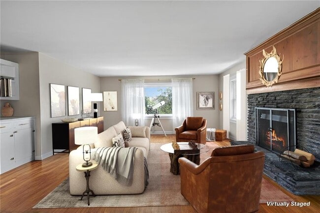 Building Photo - 20 Borden Farm Rd