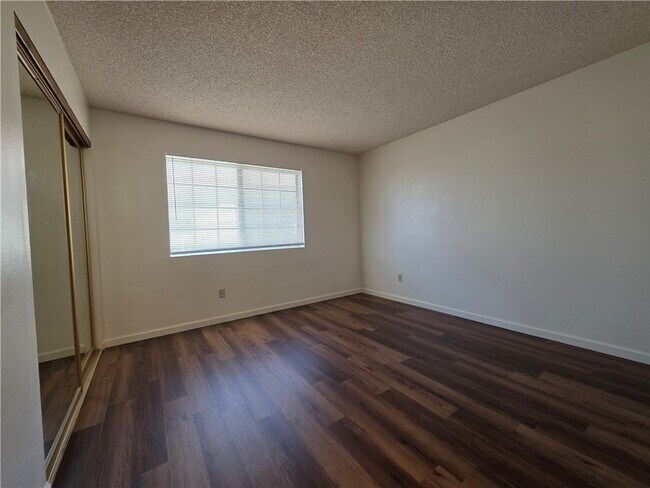 Building Photo - 1190 Ramar Rd