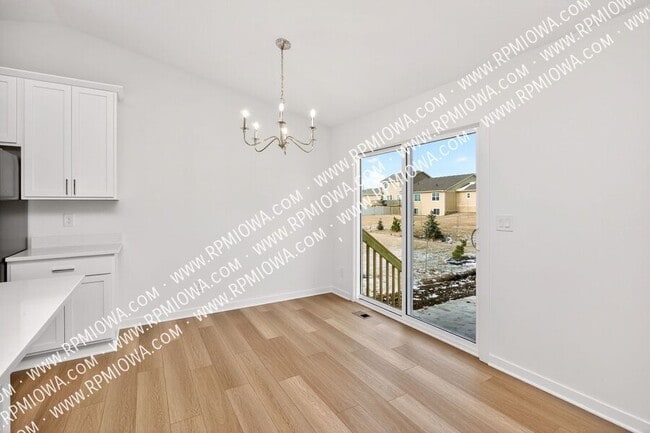 Building Photo - 318 SW 16th St