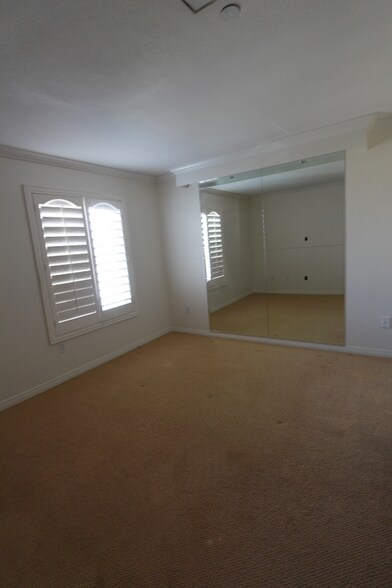 Building Photo - 8894 Spectrum Center Blvd