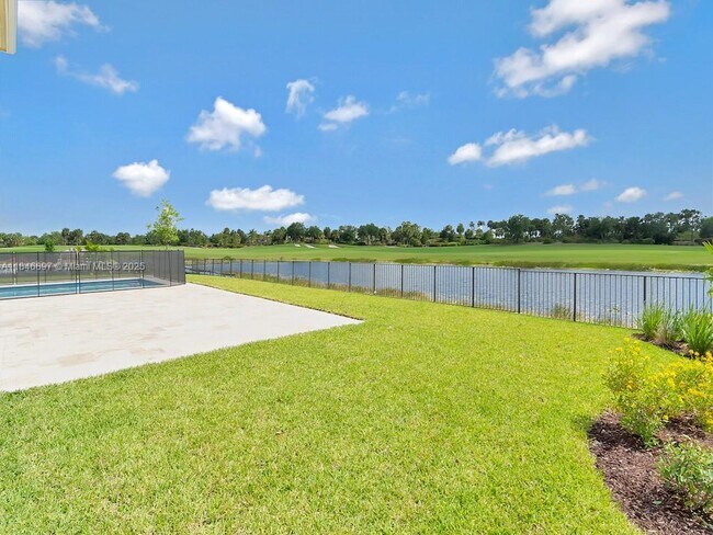 Building Photo - 10400 S Barnsley Dr