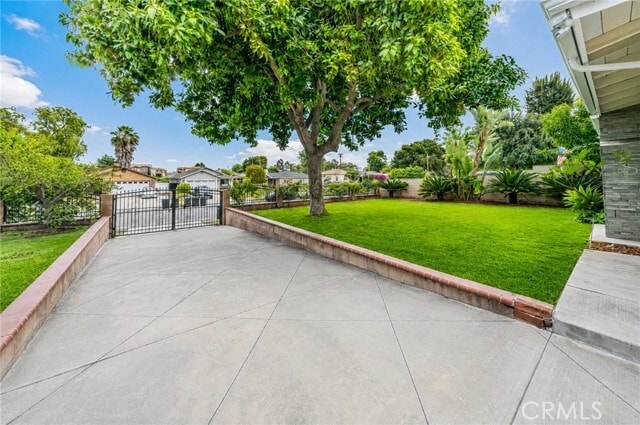 Building Photo - 4361 Los Serranos Blvd