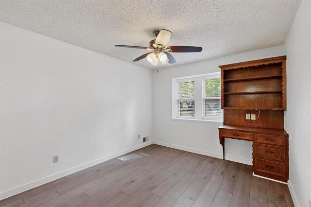 Building Photo - 1301 Warwick St