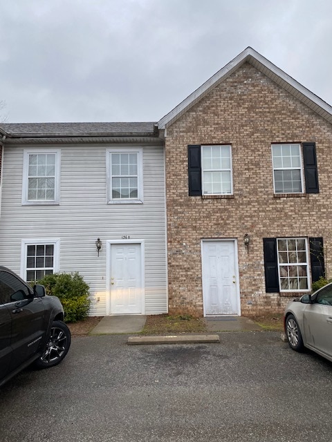 Building Photo - 136 Ashberry Dr