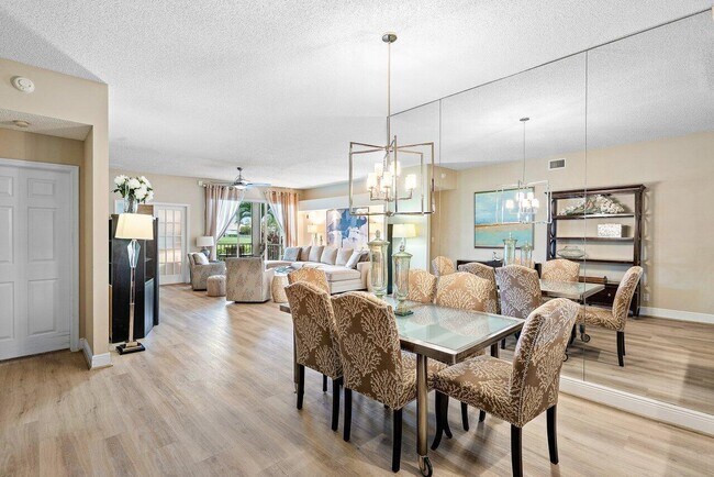 Building Photo - 5070 Lake Catalina Dr