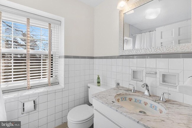 Building Photo - 4407 Whittier Rd