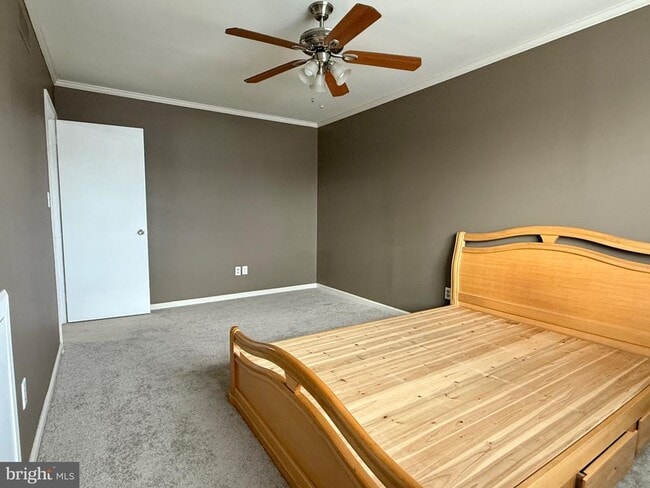 Building Photo - 9 Ingrid Ct