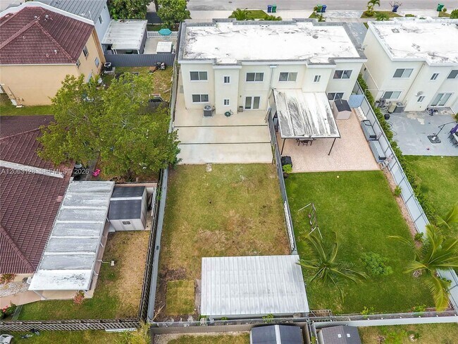 Building Photo - 26181 SW 135th Ct