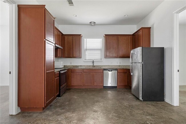 Building Photo - 1310 Hausman Dr