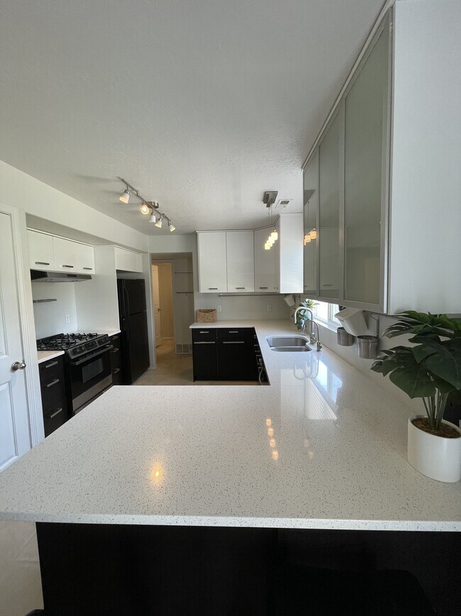 Building Photo - 209 Interlochen Ln