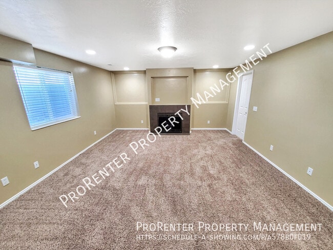 Building Photo - 1488 Earl Cir
