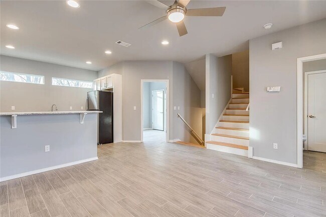 Building Photo - 1399 N Hog Trough Dr