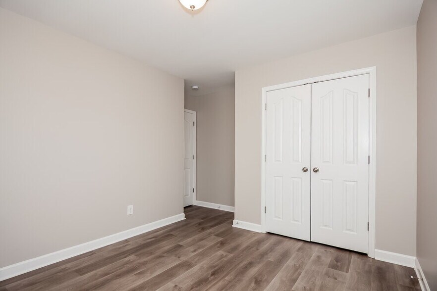 Building Photo - 4709 Brewer Dr