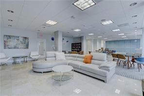 Building Photo - 209 N Fort Lauderdale Beach Blvd