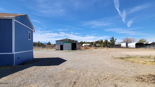 Building Photo - CAL VEGAS RANCHOS - W. Irons