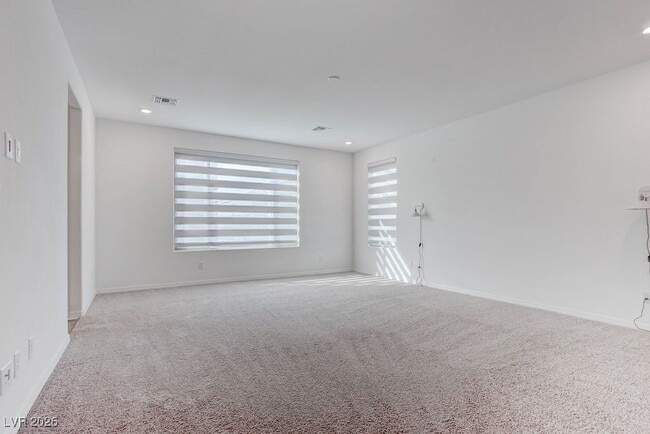 Building Photo - 10269 Lofty Knl St