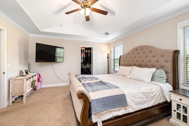 Building Photo - 575 Curlew Cir
