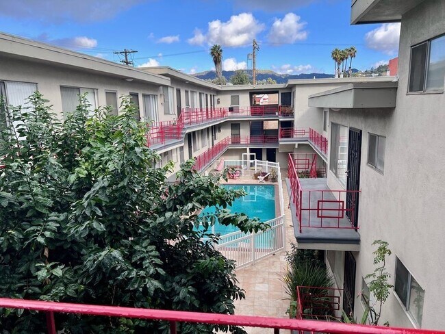 Building Photo - 5855 Carlton Way,