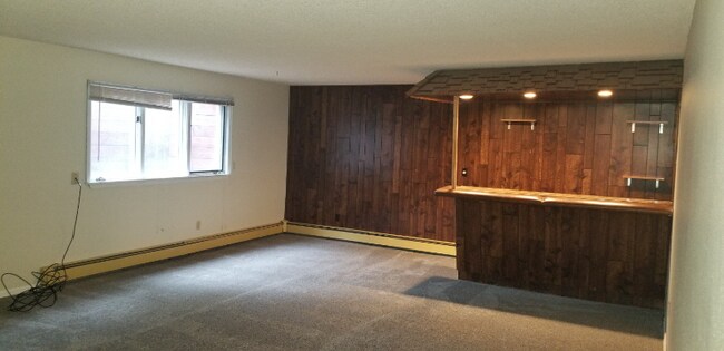 Building Photo - 3420 Clubheights Dr