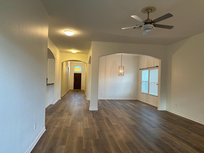 Building Photo - 13803 Fall Harvest Dr