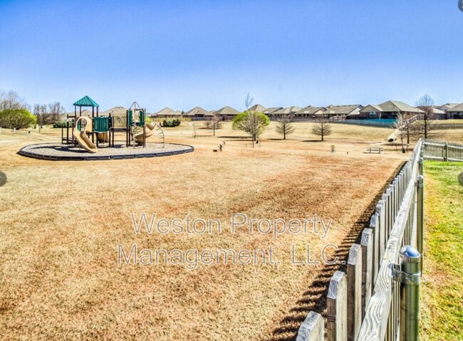 Building Photo - 1709 Choctaw Wood Dr