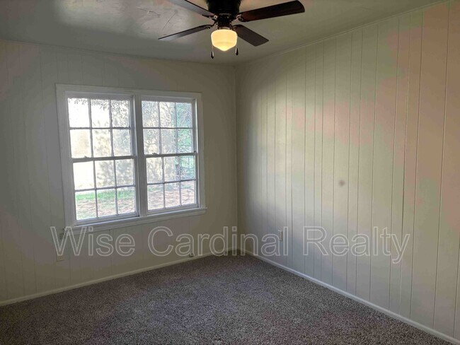 Building Photo - 3015 39th St