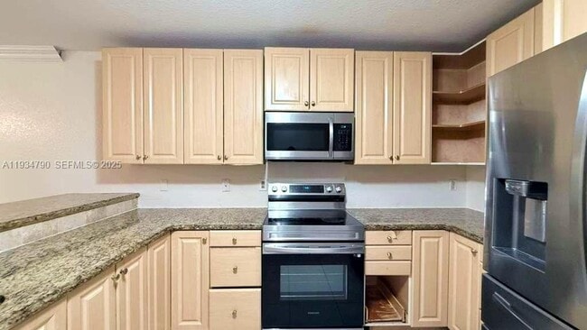 Building Photo - 2377 NW 123rd Ave