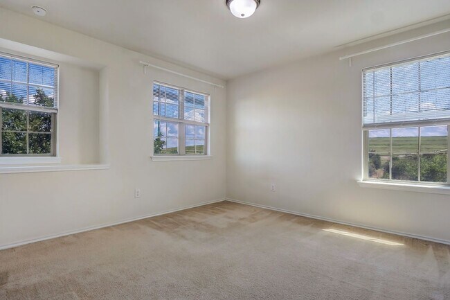 Building Photo - 11000 Kirkoswald Rd