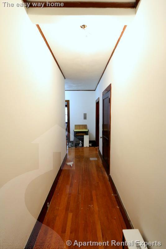 Building Photo - 163 Summer St